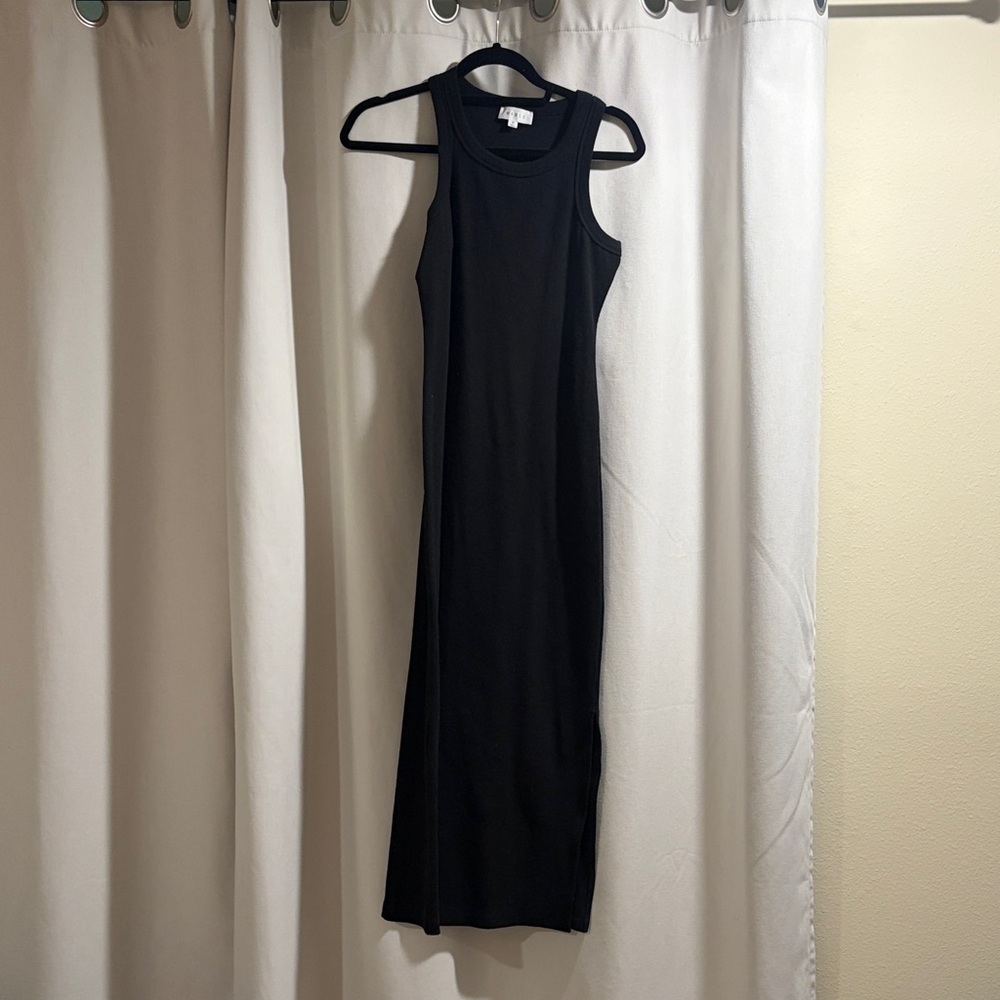 Elegant Black Sleeveless Dress